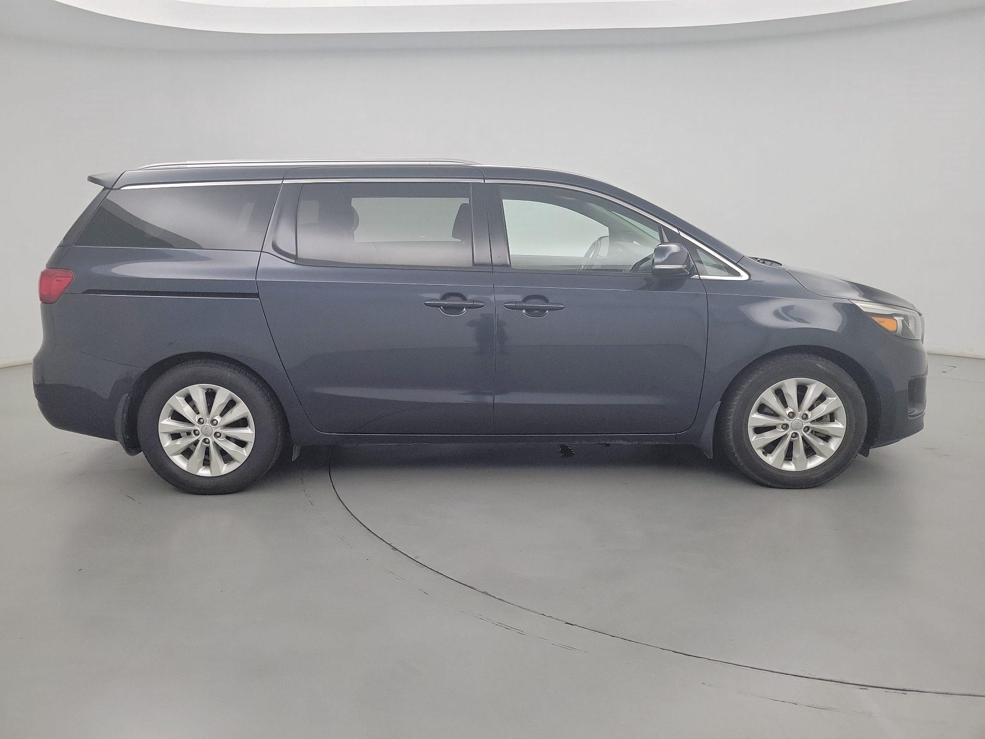 Thumbnail: 2016 Kia Sedona - 4