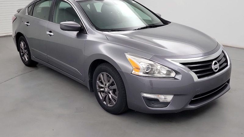 2015 Nissan Altima S Hero Image