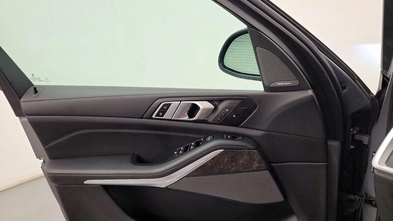 2024 BMW X5 xDrive40i 12