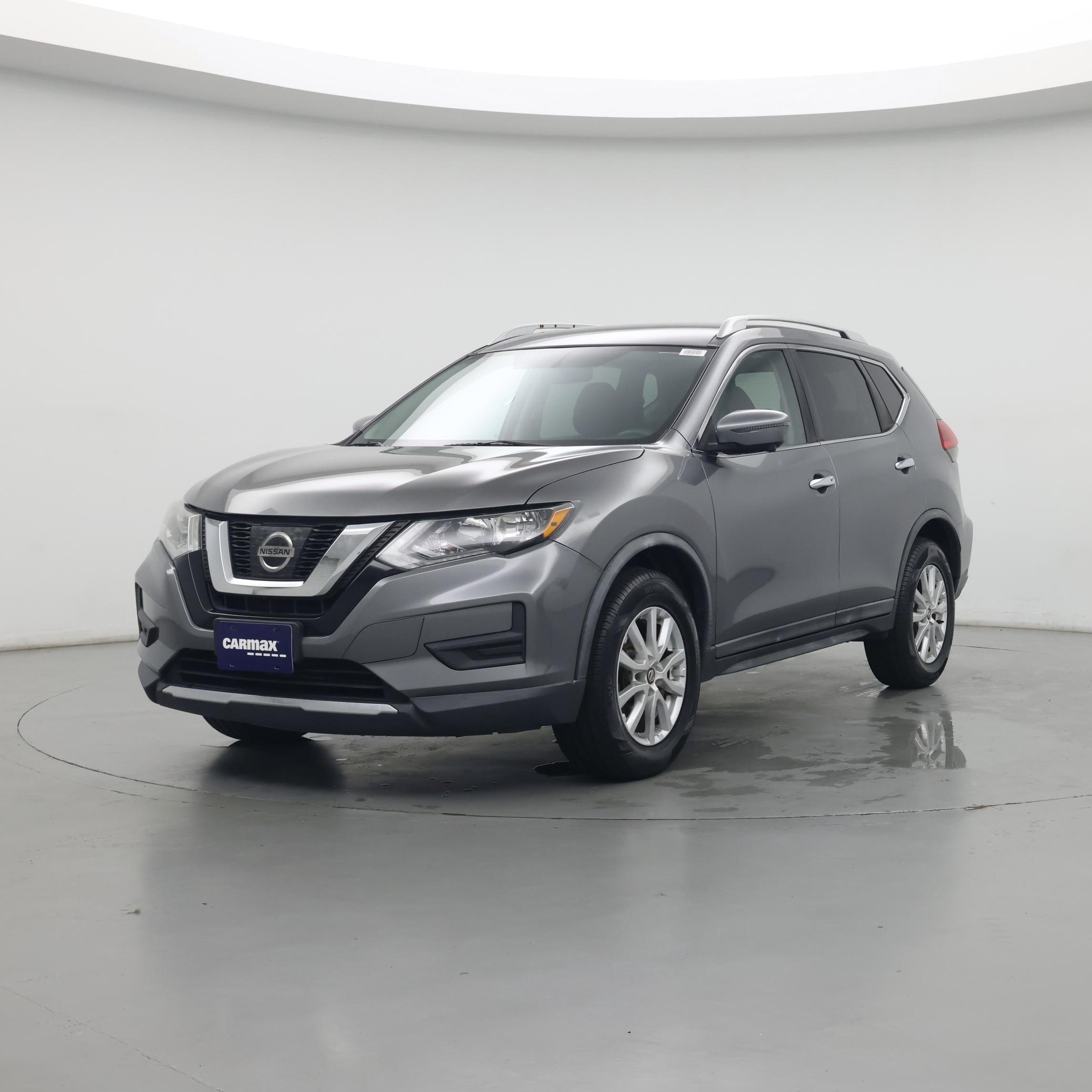 Thumbnail: 2017 Nissan Rogue - 4