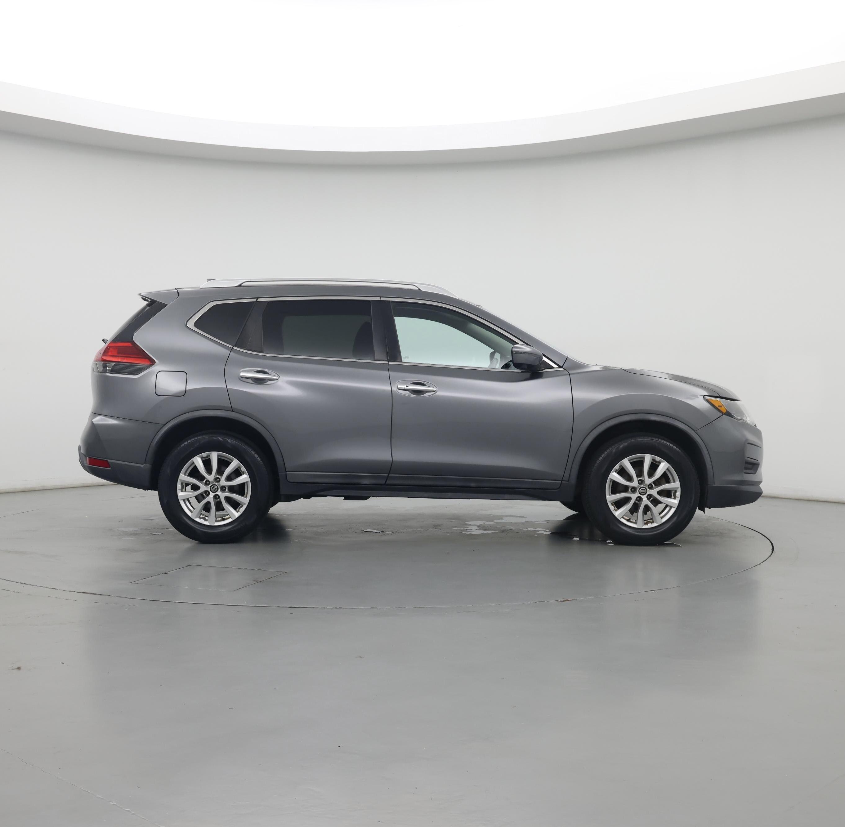 Thumbnail: 2017 Nissan Rogue - 7