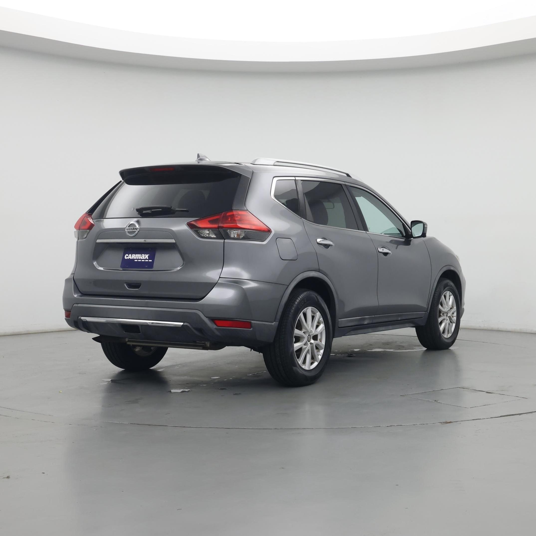 Thumbnail: 2017 Nissan Rogue - 8