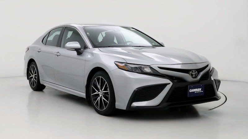 2023 Toyota Camry SE Hero Image