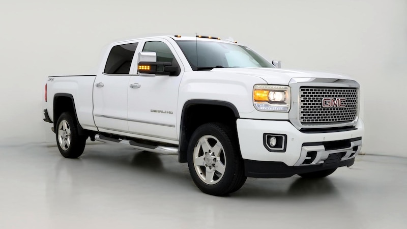 2015 GMC Sierra 2500 Denali Hero Image