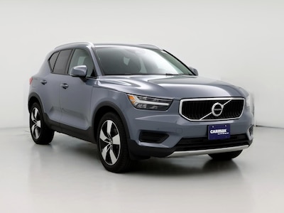 2020 Volvo XC40 T5 Momentum -
                Hartford, CT