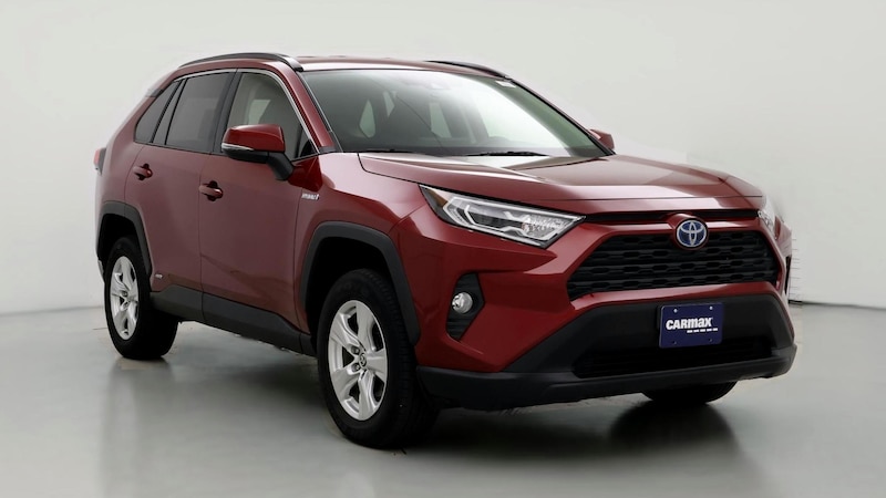 2021 Toyota RAV4 XLE Hero Image