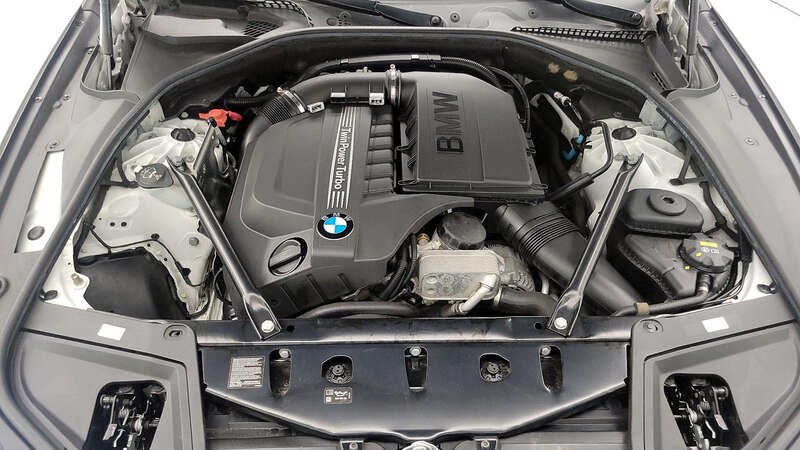 2016 BMW 5 Series 535xi 23