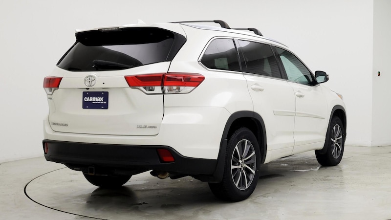 2018 Toyota Highlander XLE 8