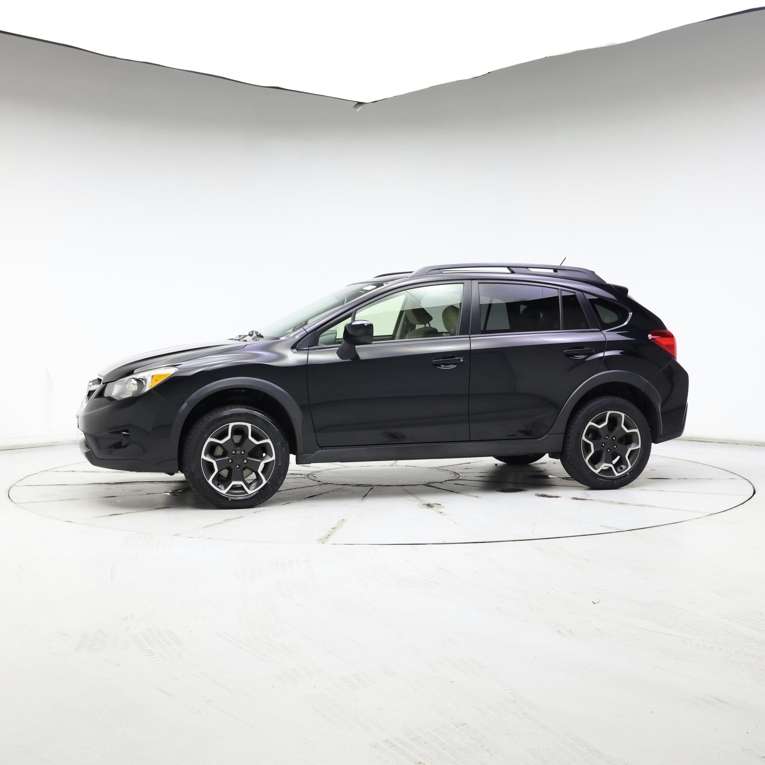 Thumbnail: 2014 Subaru XV Crosstrek - 3