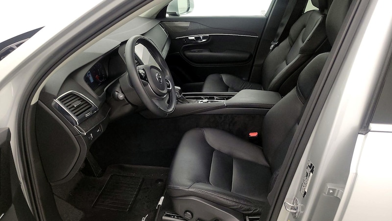 2020 Volvo XC90 T6 Momentum 11