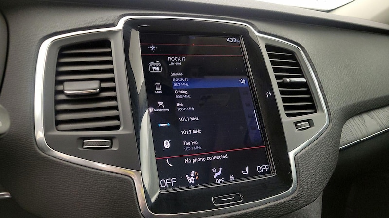 2020 Volvo XC90 T6 Momentum 16