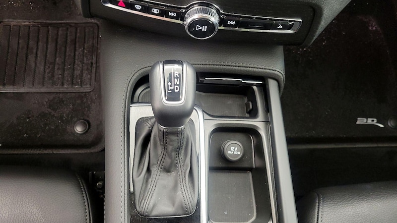 2020 Volvo XC90 T6 Momentum 18