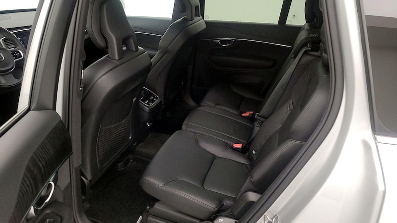 2020 Volvo XC90 T6 Momentum 21