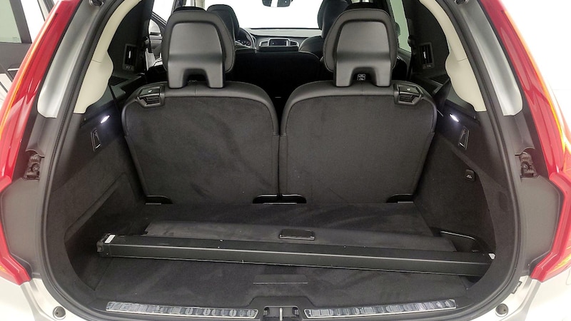 2020 Volvo XC90 T6 Momentum 22