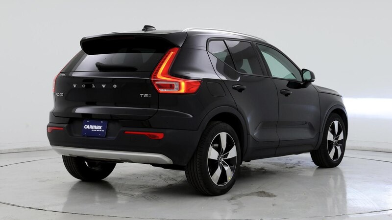 2020 Volvo XC40 T5 Momentum 8