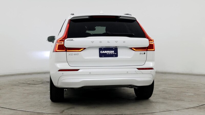 2023 Volvo XC60 B5 Core 6