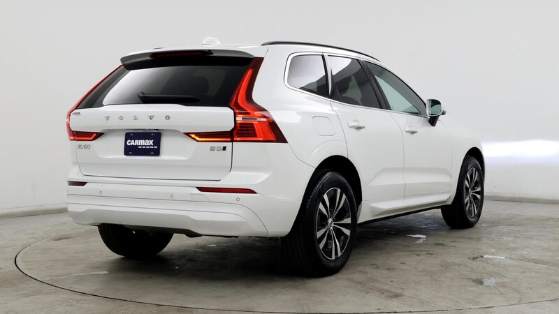 2023 Volvo XC60 B5 Core 8