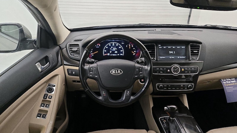 2014 Kia Cadenza Premium 10