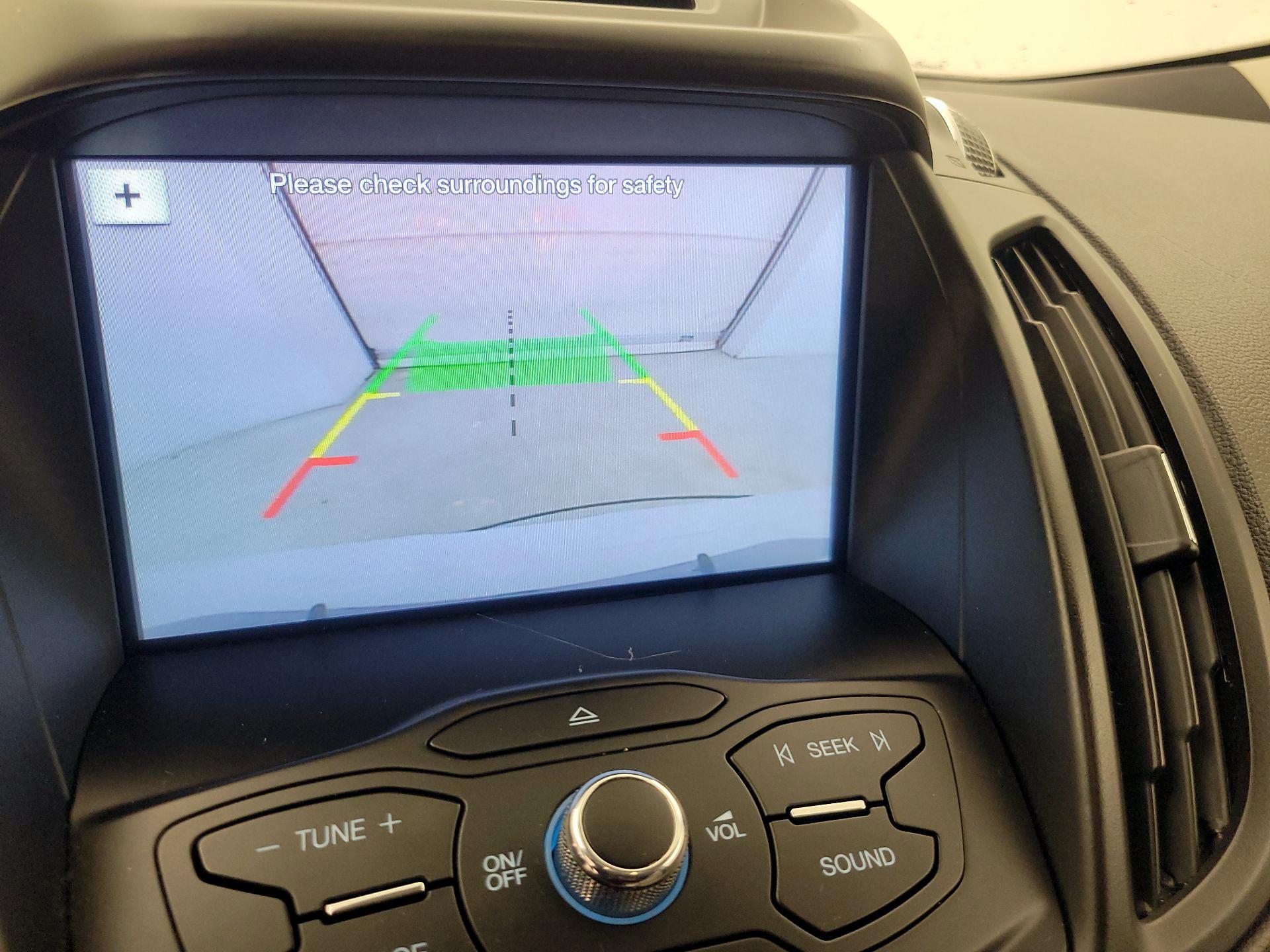 Thumbnail: 2016 Ford Escape - 15