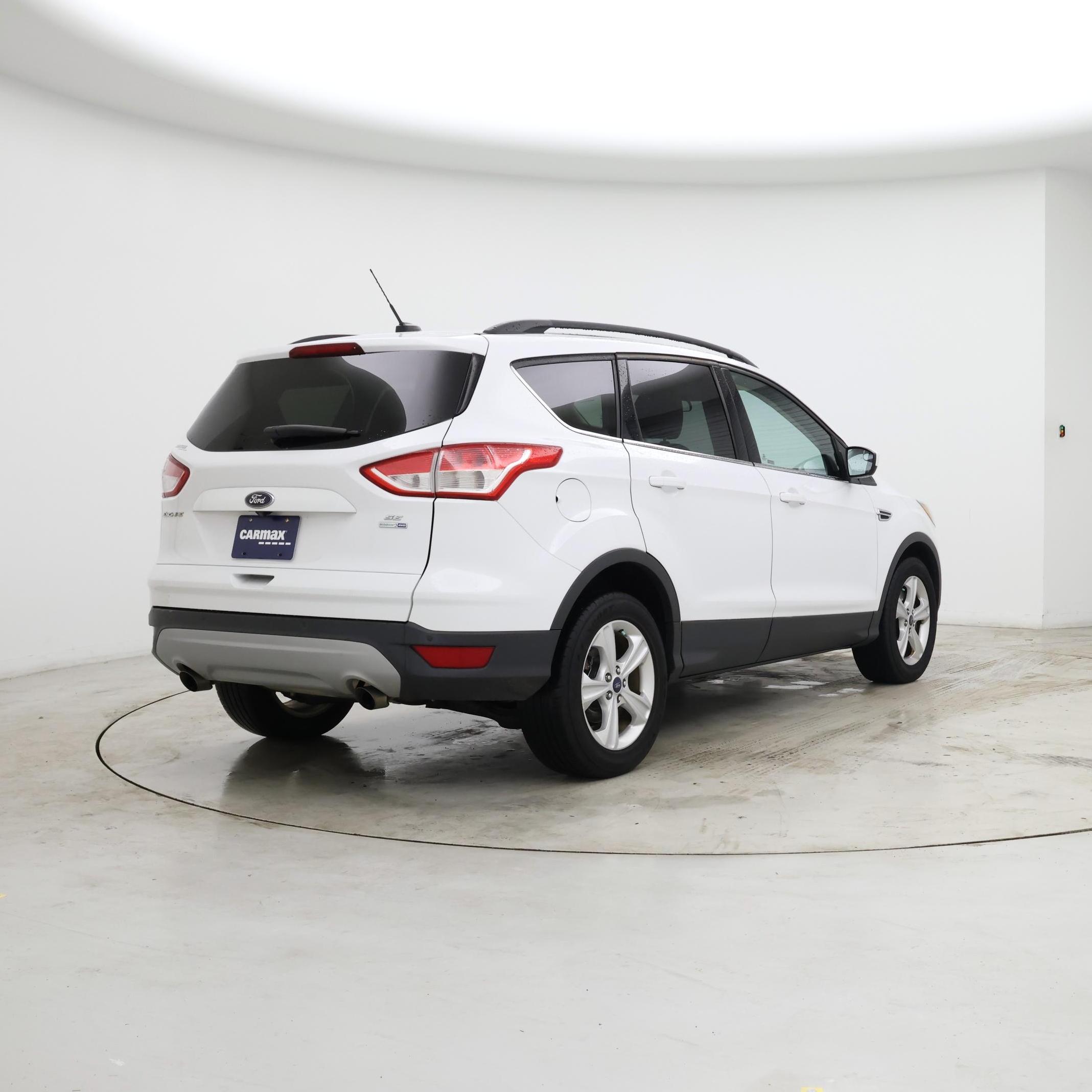 Thumbnail: 2016 Ford Escape - 8