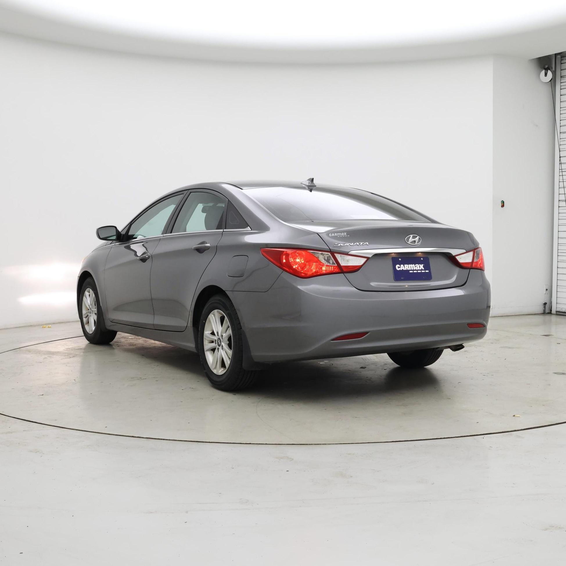Thumbnail: 2013 Hyundai Sonata - 2