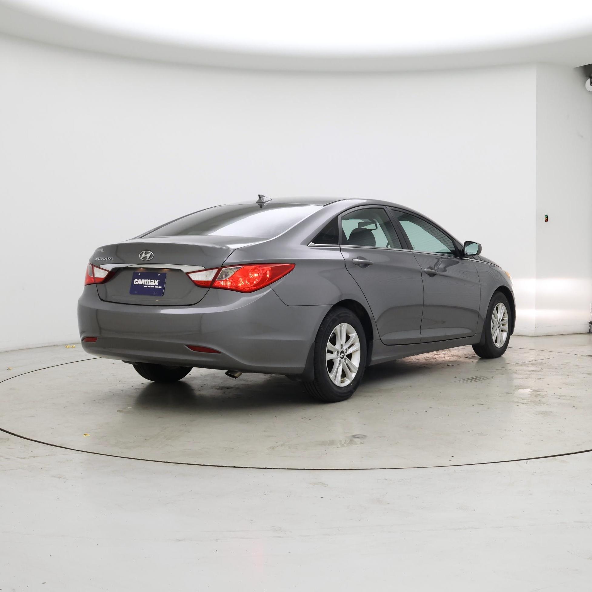 Thumbnail: 2013 Hyundai Sonata - 8