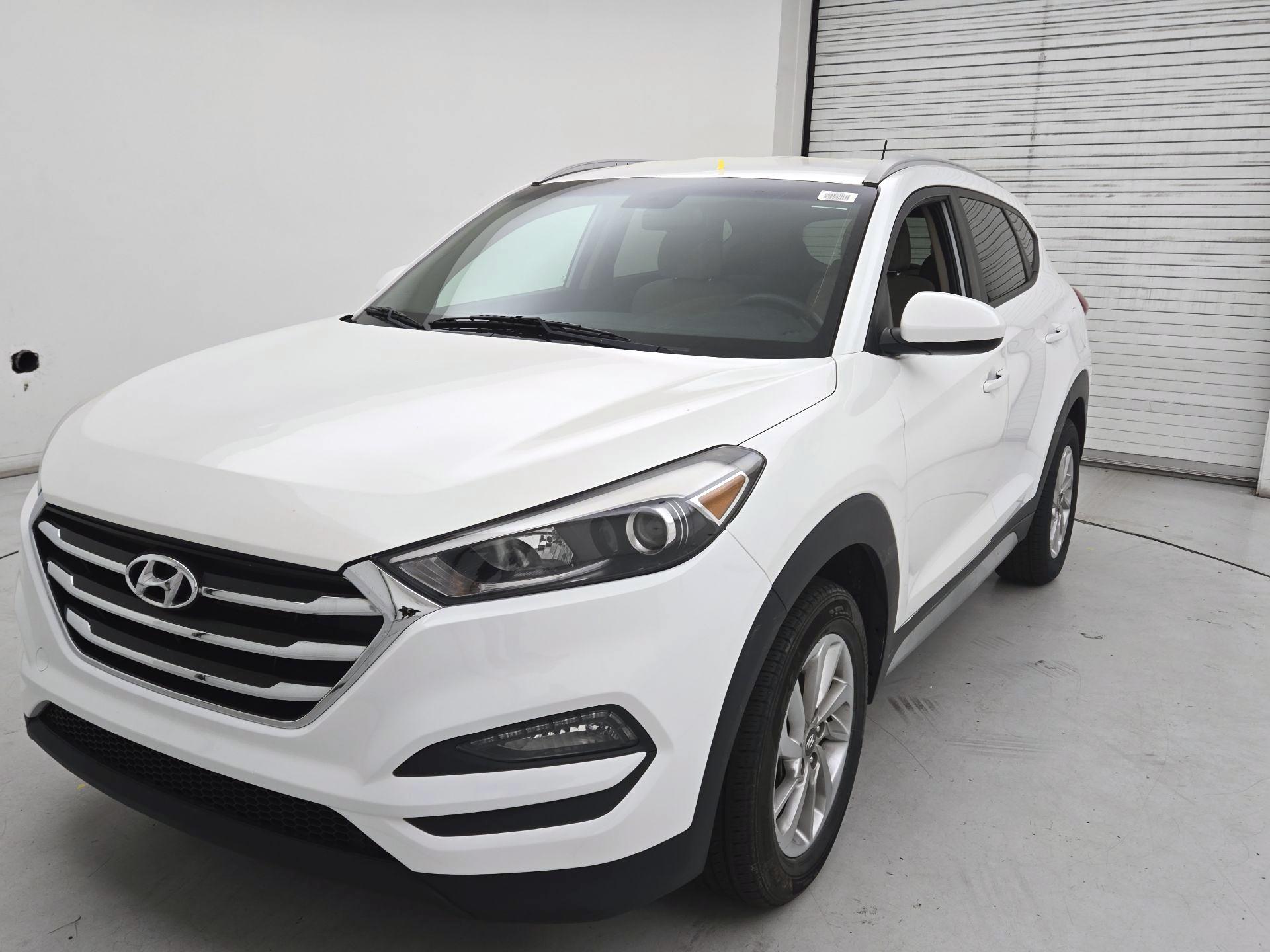 Thumbnail: 2017 Hyundai Tucson - 3