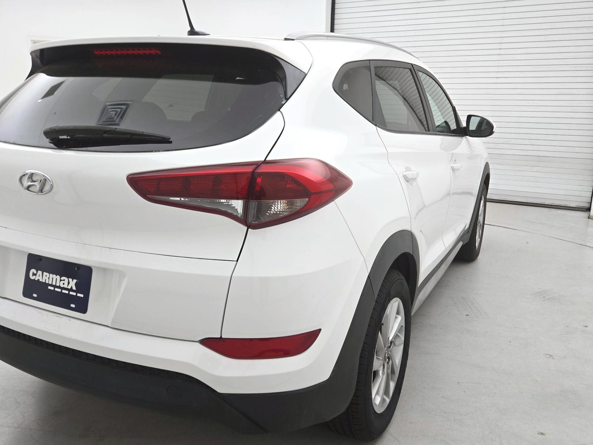 Thumbnail: 2017 Hyundai Tucson - 5