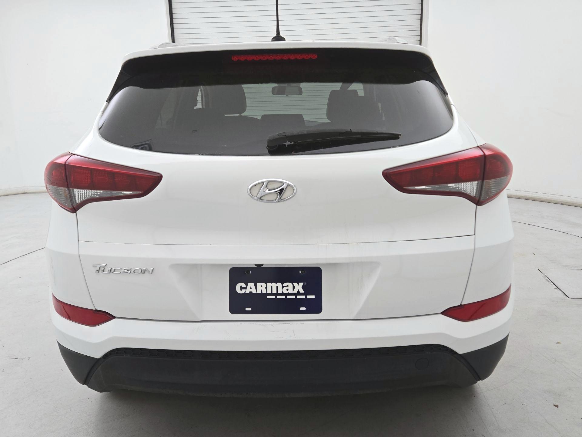 Thumbnail: 2017 Hyundai Tucson - 6