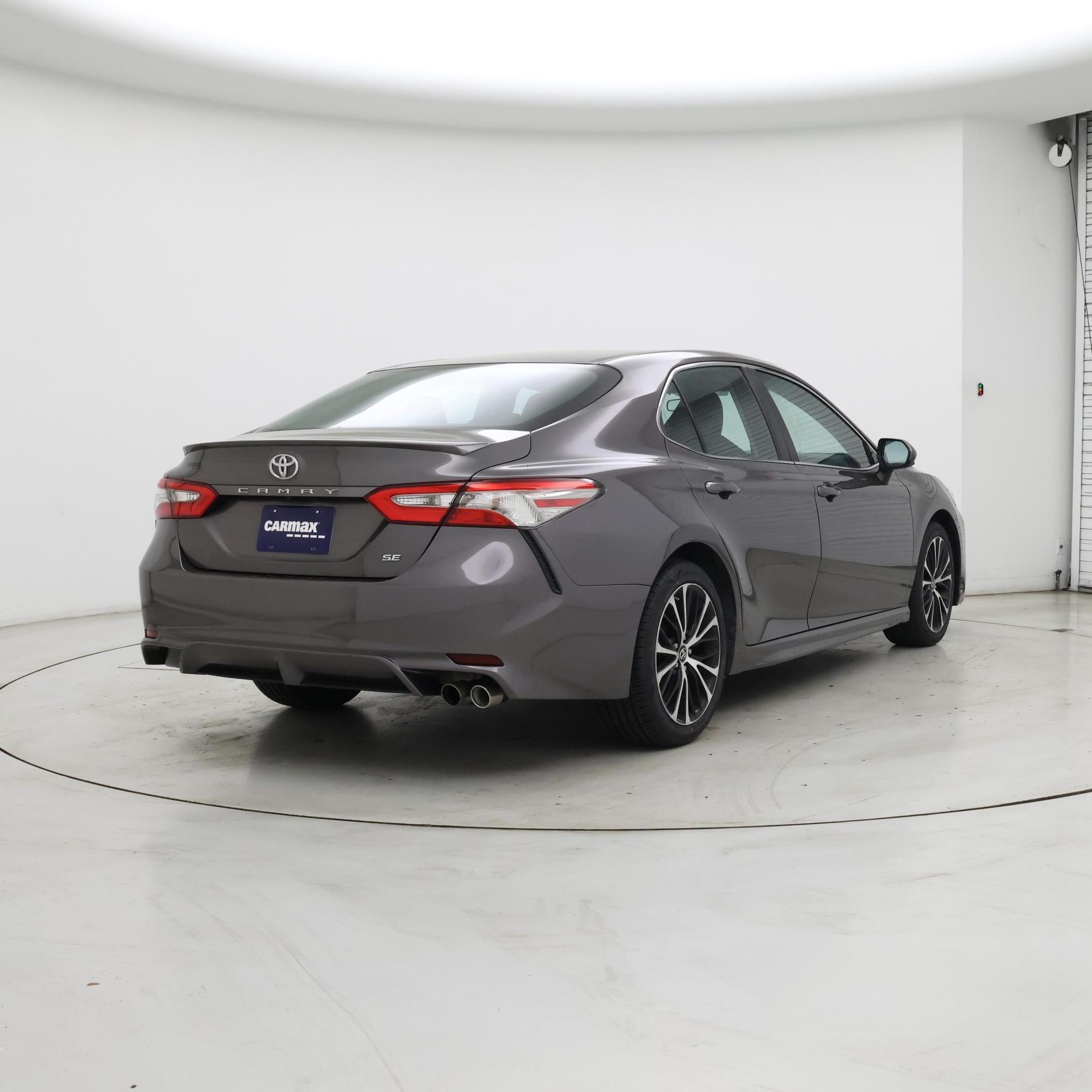 Thumbnail: 2018 Toyota Camry - 8