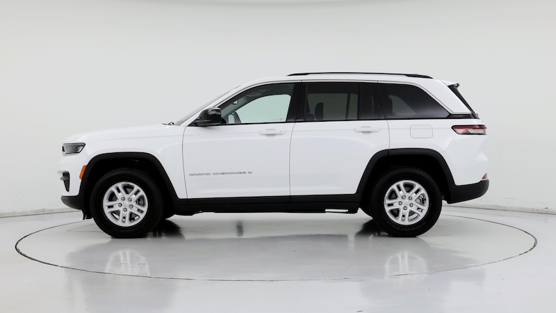 2023 Jeep Grand Cherokee Laredo 3