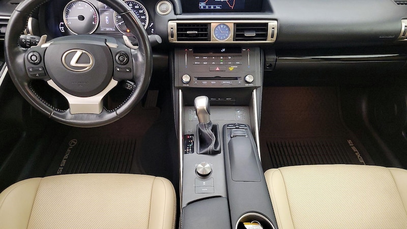 2015 Lexus IS 250 9