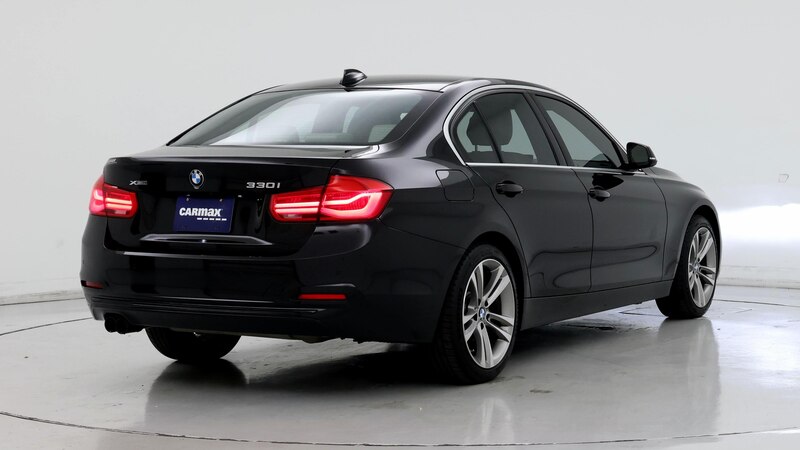 2017 BMW 3 Series 330xi 8