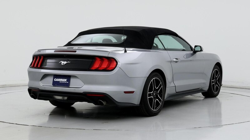 2022 Ford Mustang  8