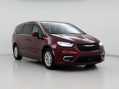 2023 Chrysler Pacifica Touring L -
                Greensboro, NC