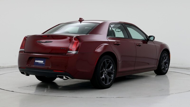 2023 Chrysler 300 S 8