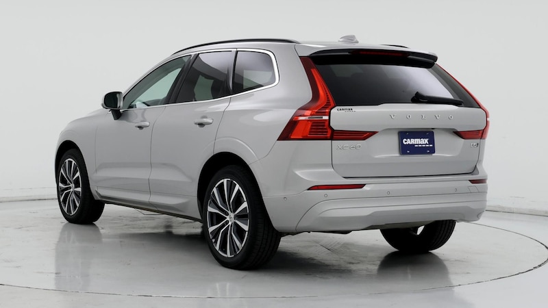 2022 Volvo XC60 B5 Momentum 2