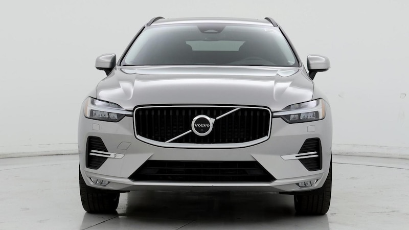 2022 Volvo XC60 B5 Momentum 5