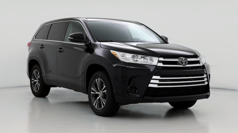 2019 Toyota Highlander LE Hero Image