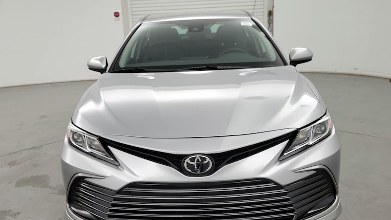 2022 Toyota Camry LE 2