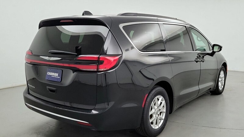 2022 Chrysler Pacifica Touring L 5