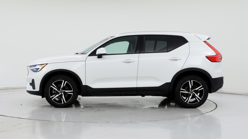 2023 Volvo XC40 B5 Core 3