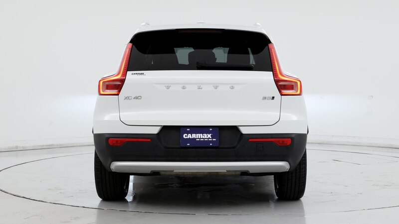 2023 Volvo XC40 B5 Core 6