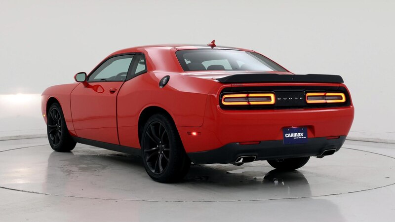 2016 Dodge Challenger SXT 2