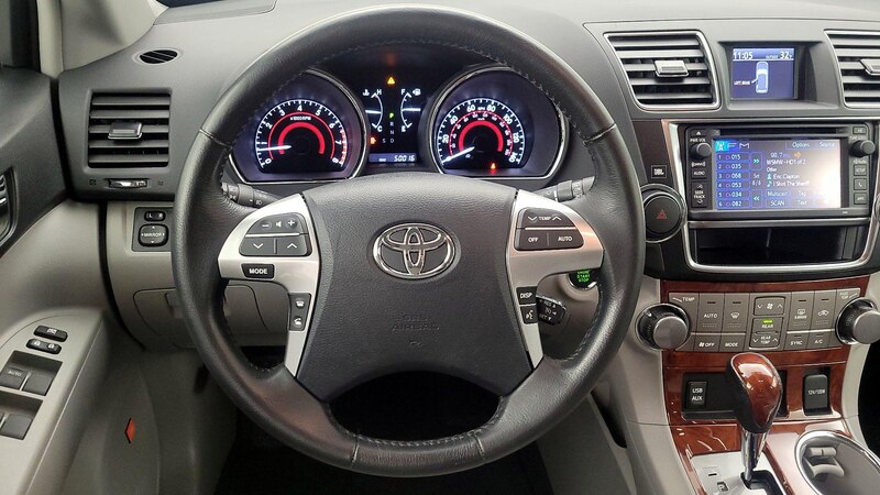 2013 Toyota Highlander Limited 10