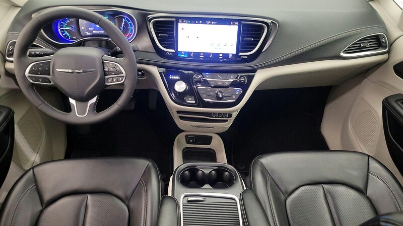 2023 Chrysler Pacifica Hybrid Touring L 9