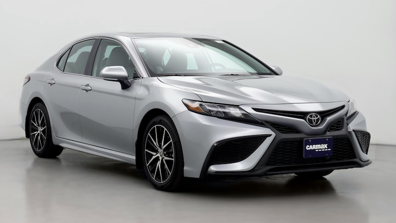 2022 Toyota Camry SE Hero Image
