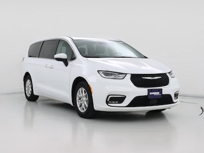 2023 Chrysler Pacifica Touring L -
                Greensboro, NC