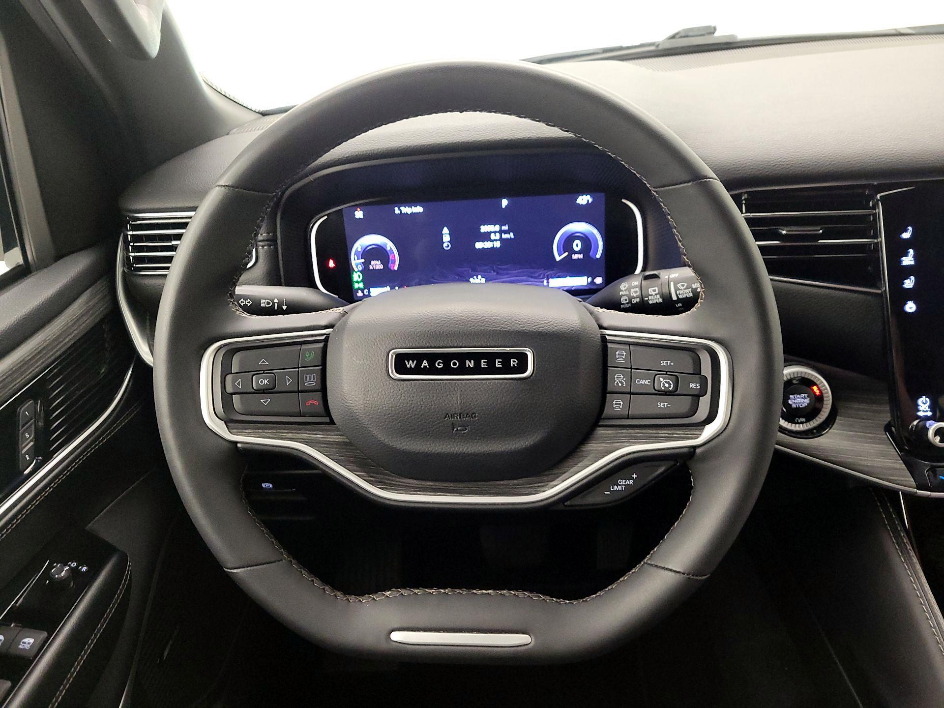 Thumbnail: 2023 Jeep Wagoneer - 10