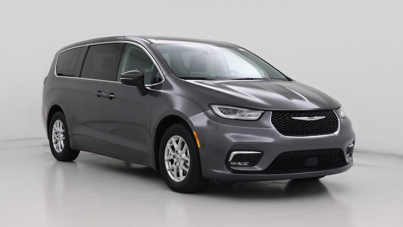 2023 Chrysler Pacifica Touring L Hero Image